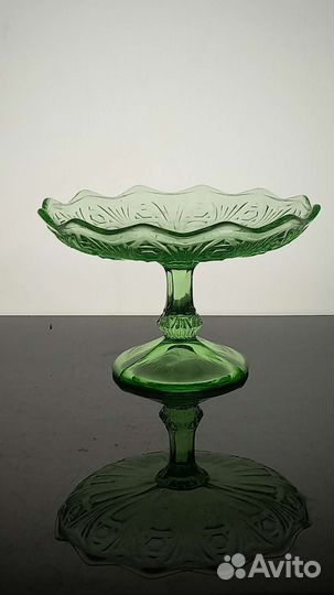 Ваза на ножке СССР. Цветное стекло