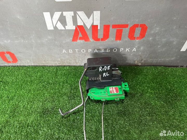 Замок двери задний левый Kia Rio 3 Ub 11-17