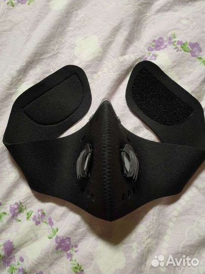 Маска с угольным фильтром