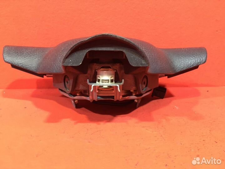 Подушка безопасности в руль Toyota Corolla (Б/У)