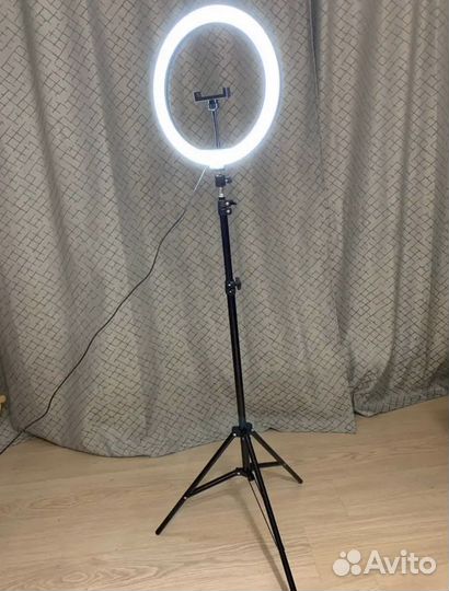 Кольцевая лампа 33 см