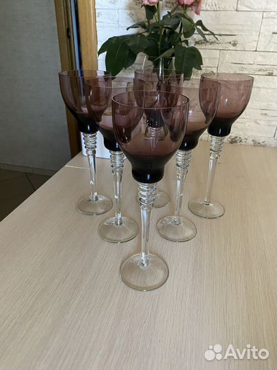 Вазы и фужеры цветное стекло