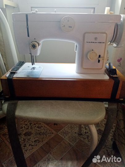 Швейная машинка чайка 132м