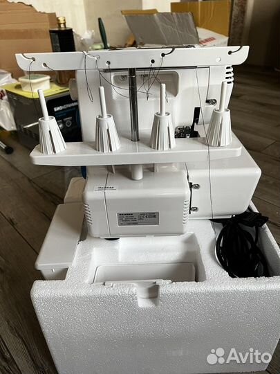 Продам швейную машину