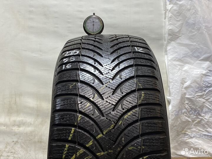 Michelin Alpin A4 225/55 R16