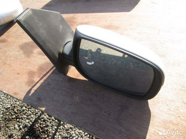 Зеркало правое Toyota Corolla Fielder NZE141