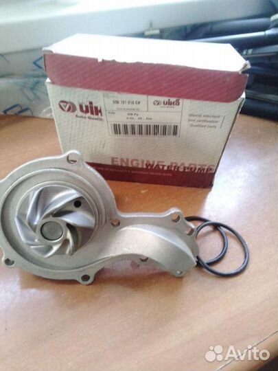 Насос водяной audi A4 A6 VW passat B5