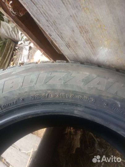 Bridgestone Blizzak DM-V2 225/60 R17