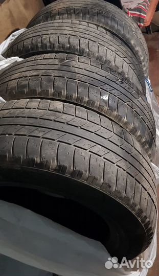 Goodyear Wrangler HP 255/60 R18