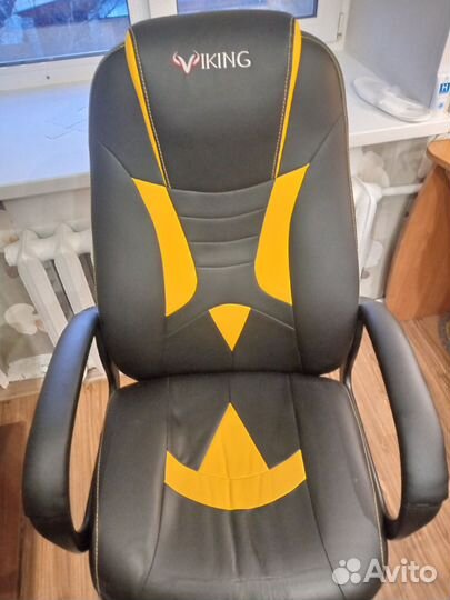 Игровой компьютерный стул