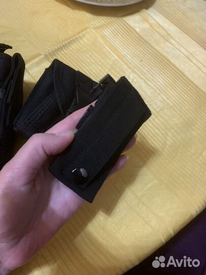 Кобура для пистолета и еще 2 сумки на ремень