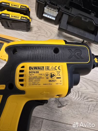 Ленточный шуруповерт dewalt