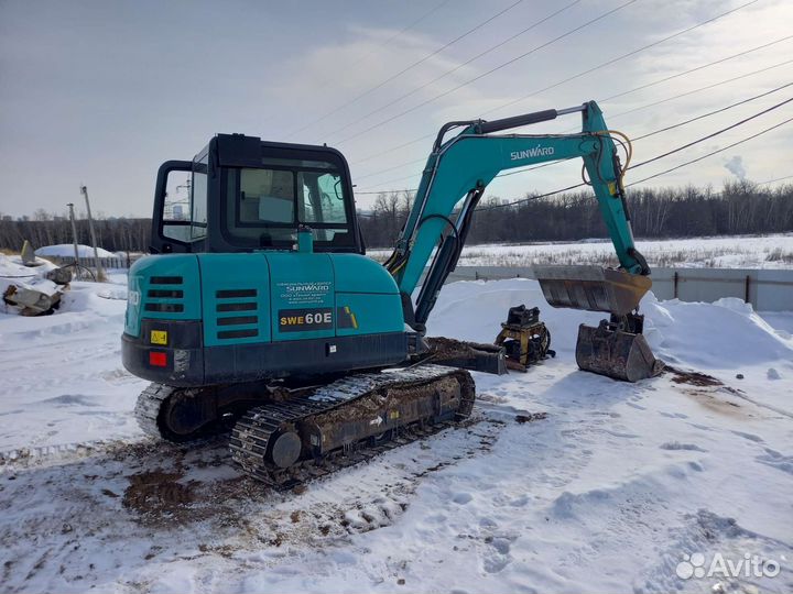 Мини-экскаватор Sunward SWE 60E, 2021