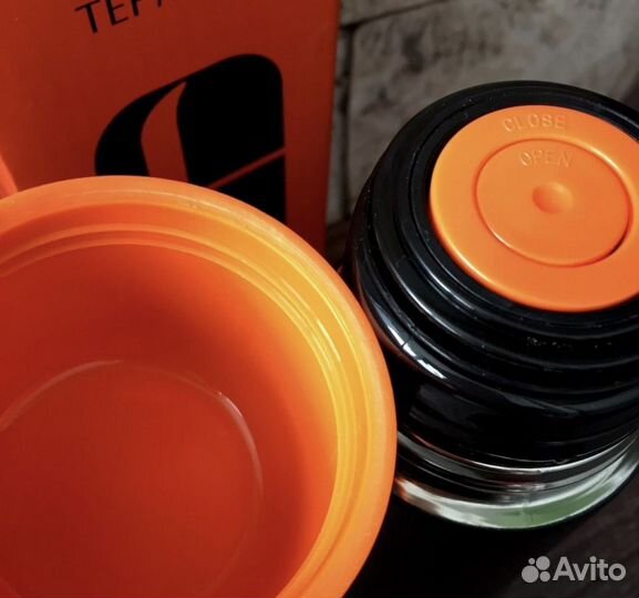 Термос новый 500 мл.3 шт