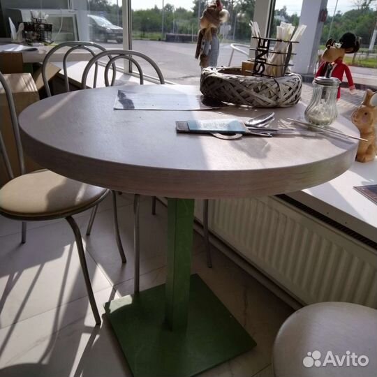 Продаем столы
