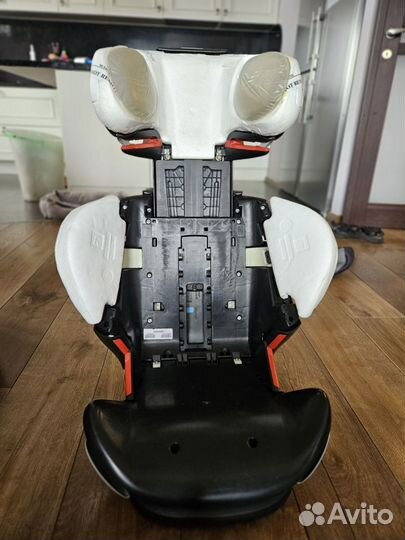 Автокресло Maxi Cosi RodiFix isofix 15-36 кг