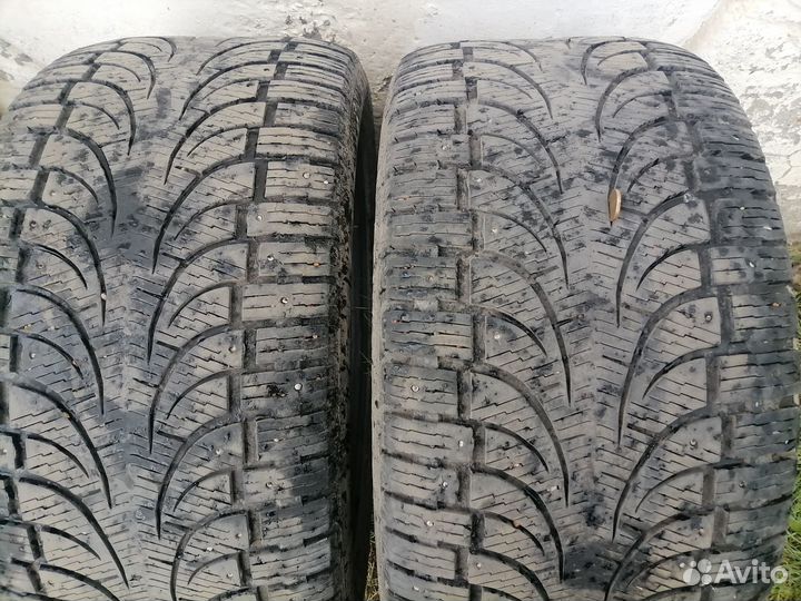 Pirelli Formula Ice 275/40 R20 и 315/35 R20