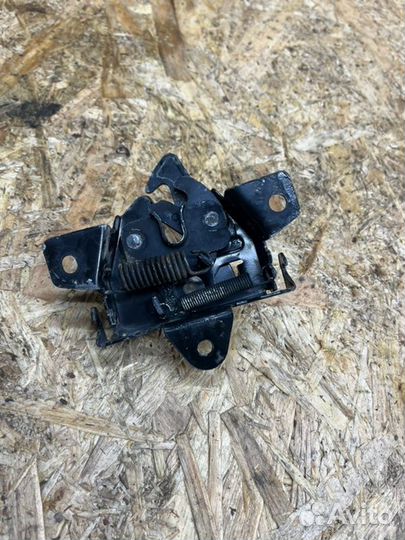 Замок капота Hyundai Accent 1.5 2008