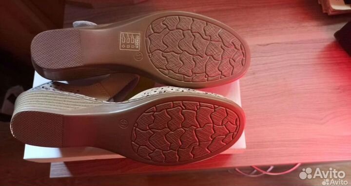 Босоножки Zenden 41