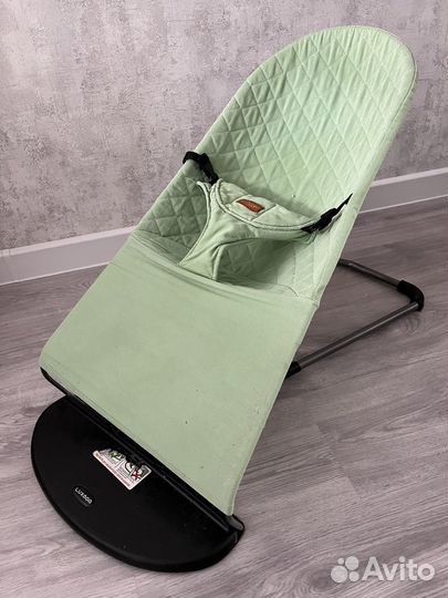 Шезлонг для новорожденных