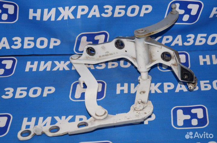 Петля капота правая Mercedes S-Class W221