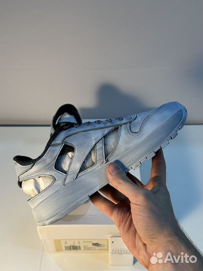 Maison Margiela x Reebok Tabi Cut Out 39EU