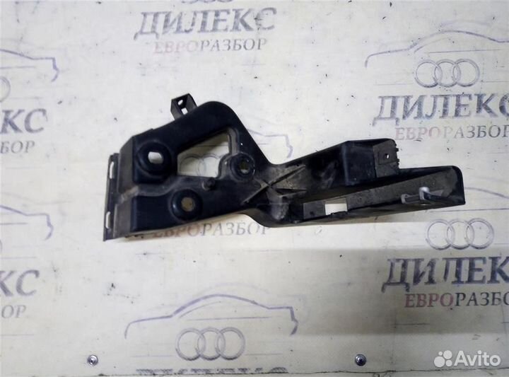 Кронштейн (сопут. товар) Audi A8 D3 4E 2004-2010