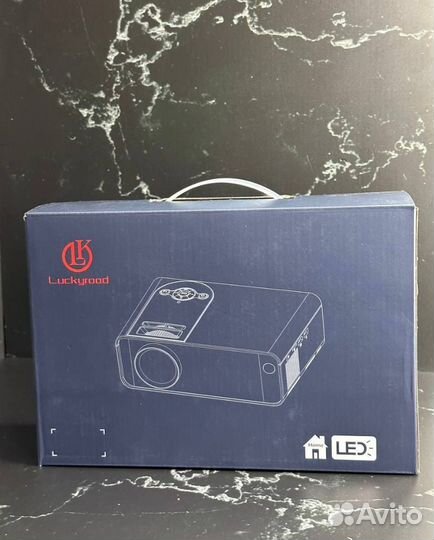 Проектор М8