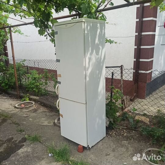 Холодильник бу