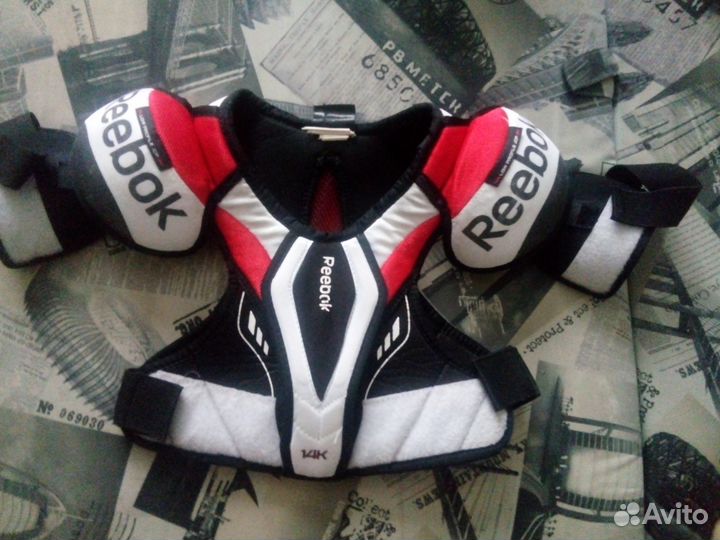 Хоккейный нагрудник