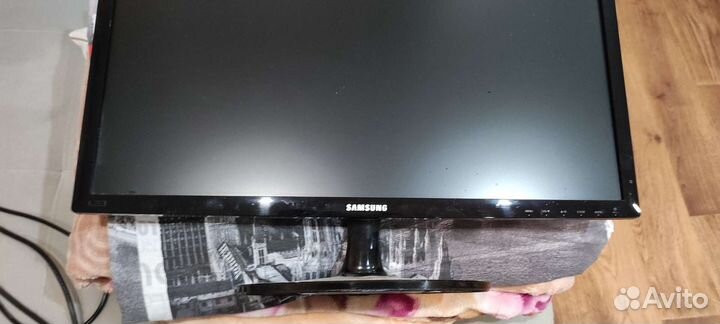 Монитор samsung