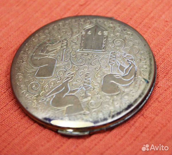 Пудренница СССР