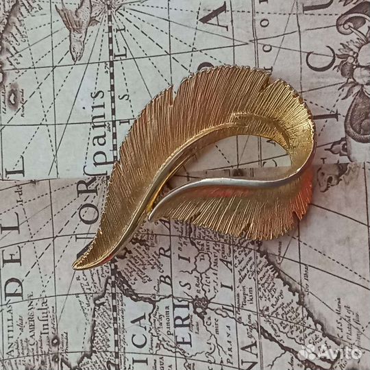 Винтажная брошь Sarah Coventry