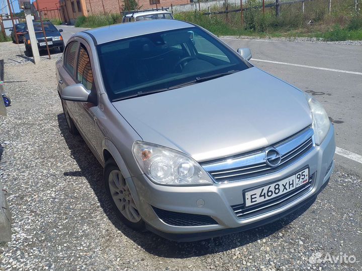 Opel astra h дверь