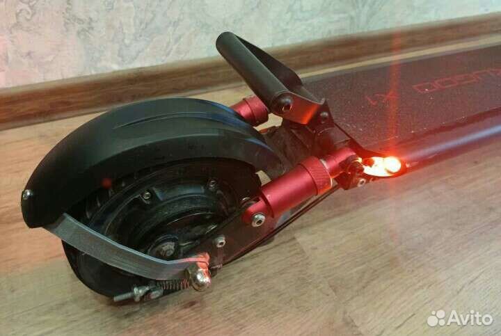 Электросамокат Kuggo x1