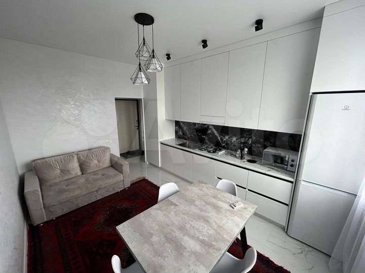 2-к. квартира, 65 м², 9/18 эт.