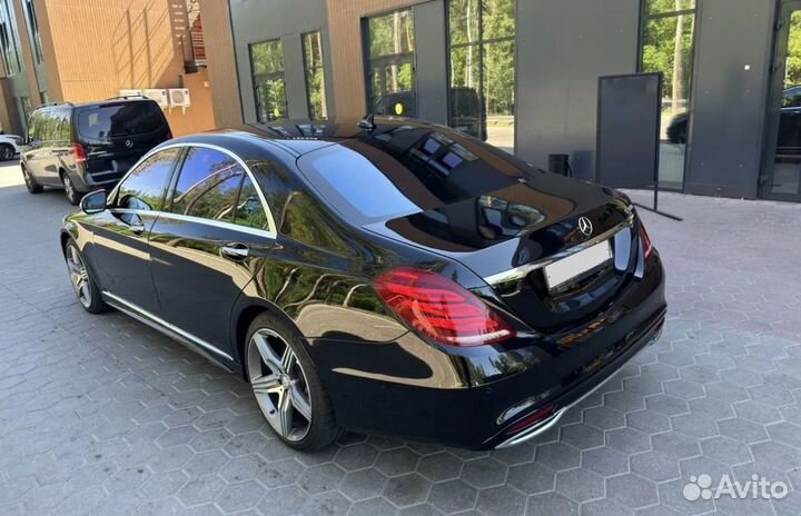 В разборе Mercedes-Benz S-class W222