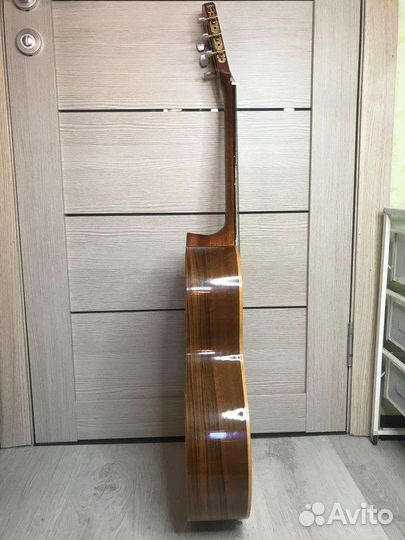 Гитара Kremona