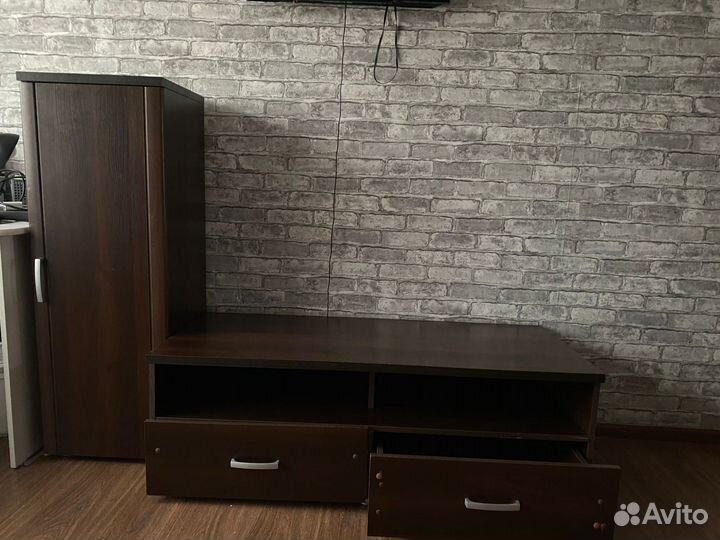Тумба под телевизор