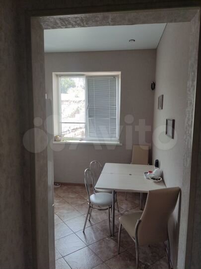 2-к. квартира, 58 м², 1/3 эт.