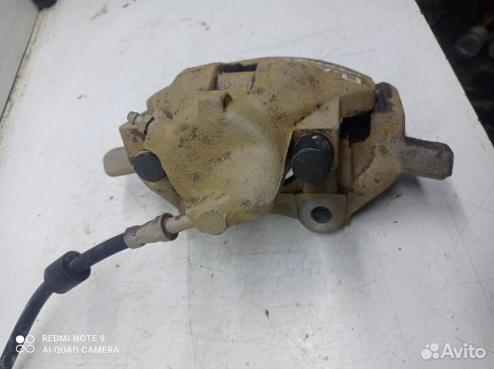 Суппорт передний правый Volkswagen Sharan 1