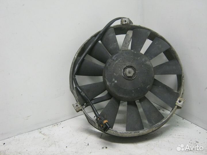 Вентилятор охлаждения двигателя Опель Вектра 1994г