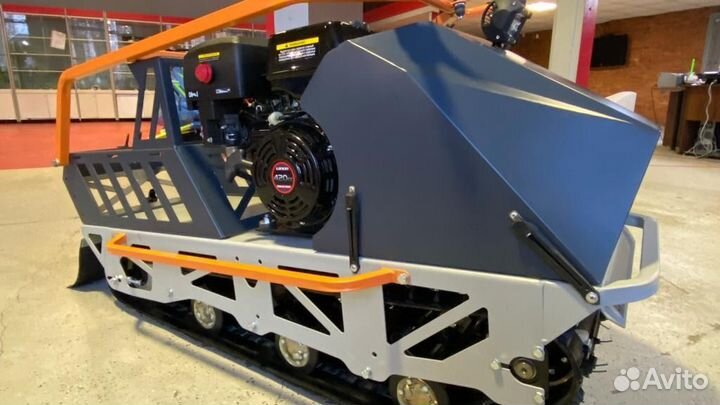 Мотобуксировщик Бурлак пионер