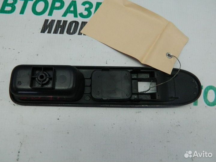 Накладка для Peugeot 200 207 2006-2013г