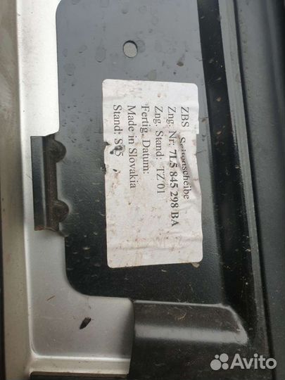 Форточка задняя правая Porsche Cayenne