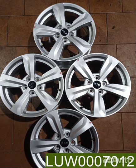 Диски R17 Kia Sorento Prime, Sorento Б/у оригинал