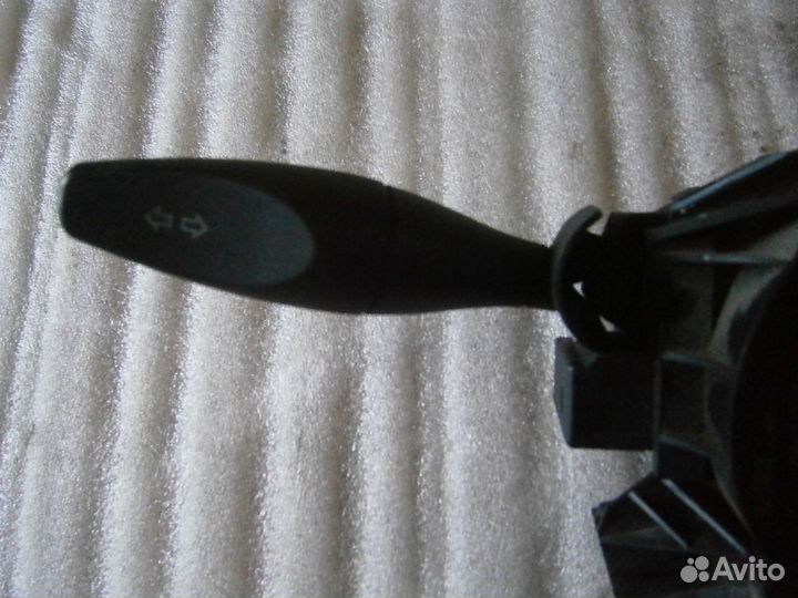 Подрулевой переключатель ford Fusion поворотников