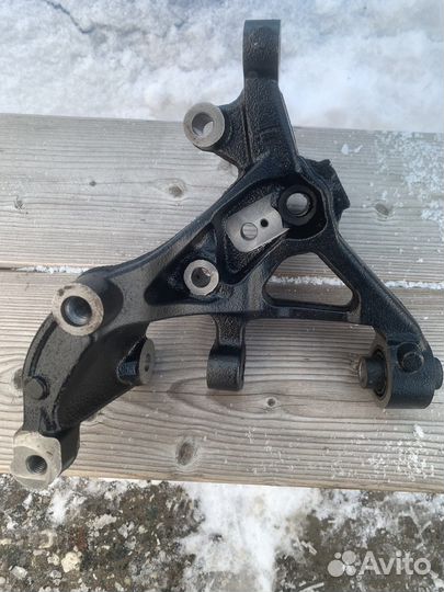 Кулак задний (цапфа) Audi A3, VW Golf, Skoda