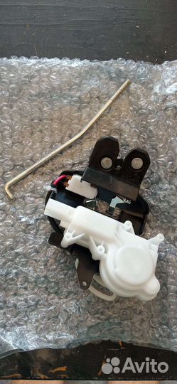 Замок багажника mazda 6gg