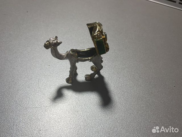 Маленькая статуэтка верблюда из Египта